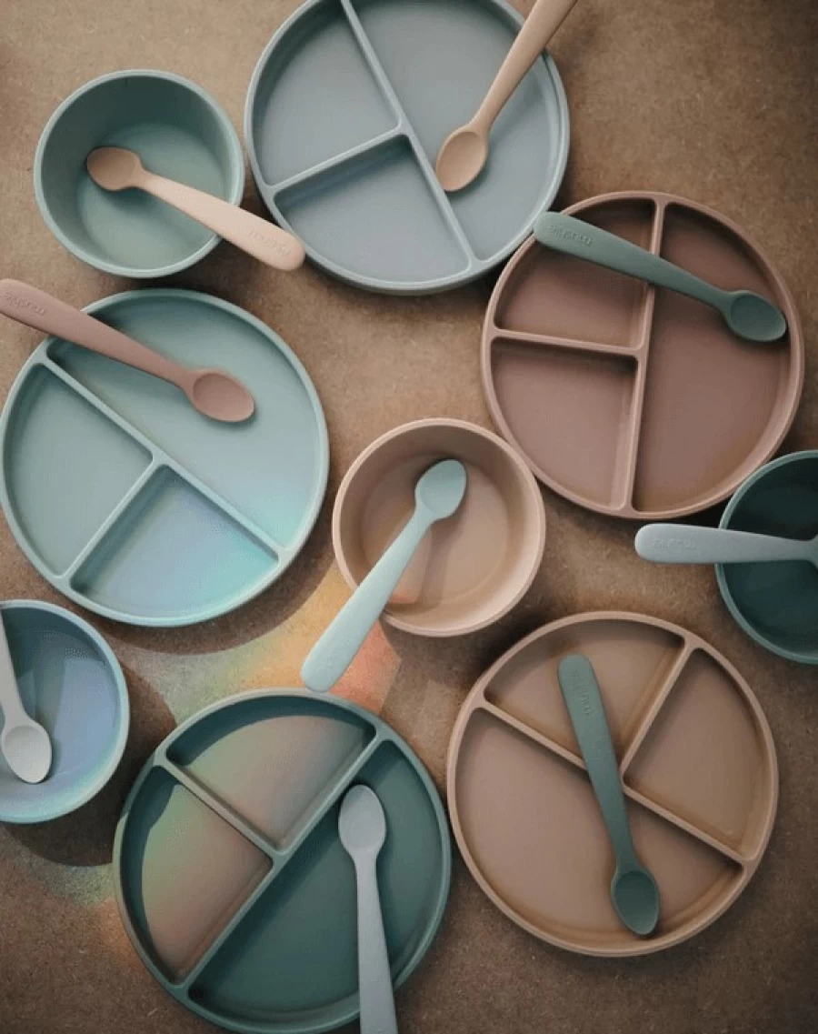 Hot Mushie Silicone Suction Divided Plate