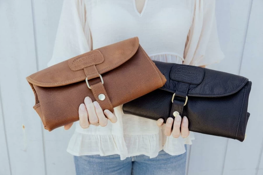 Best Mila & Mikki Belle Travel Change Clutch