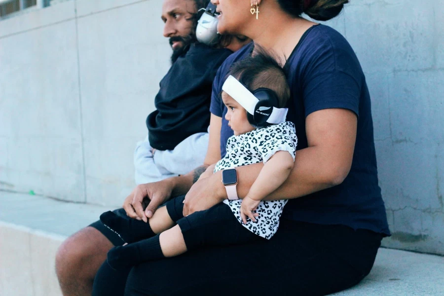 Wholesale Ems For Kids Baby Earmuffs All Blacks